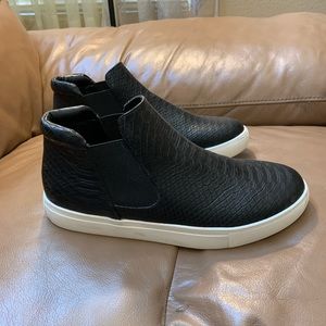 Coconuts by Matisse Harlan Black Faux Snakeskin Slip-on Sneaker Shoes